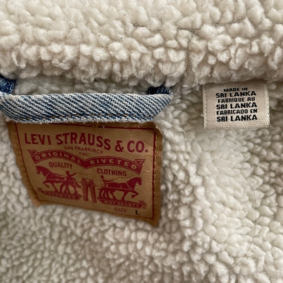 Levis Sherpa denim jacket size large women - Picture 9 of 11